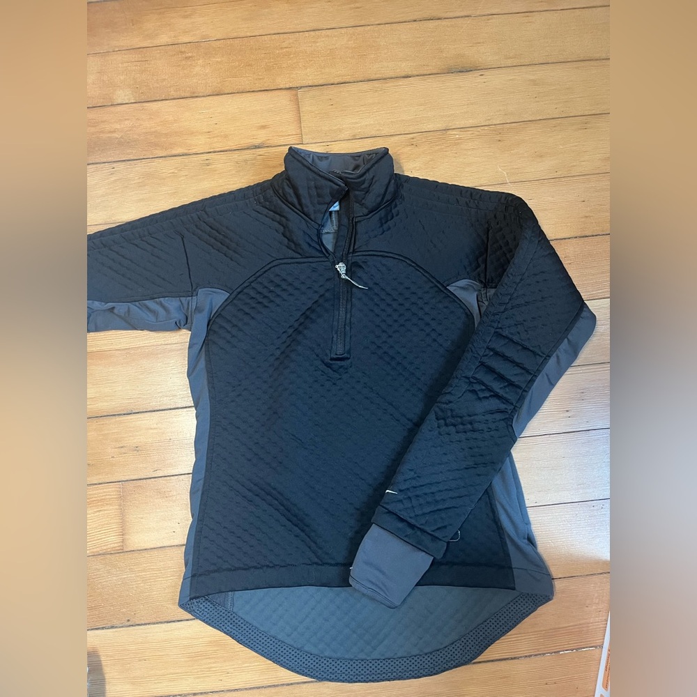 Nike Women’s Black and Gray thermal half zip top with thumb holes
